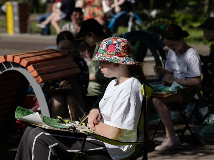 В Казани люди с нарушением слуха смогут присоединиться к мастер-классу по рисованию