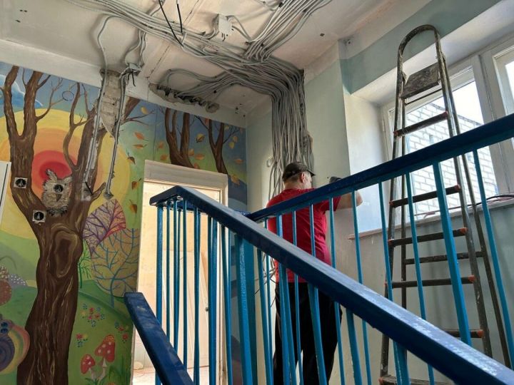 Татарстан помогает восстанавливать детский сад в Лисичанске