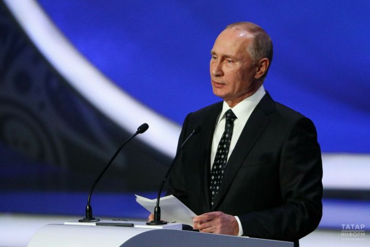 Владимир Путин поздравил участников детской фольклориады в Казани