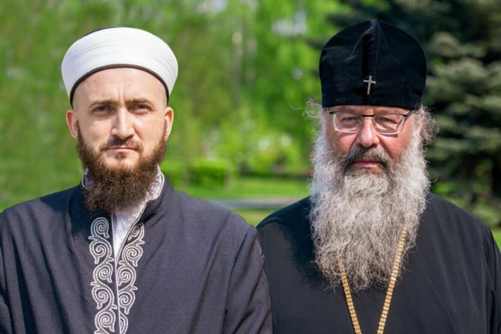 Духовные лидеры Татарстана выразили соболезнования из-за терактов в Севастополе и Дагестане