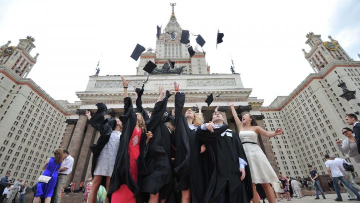 Первые дипломы нового образца выданы российским студентам