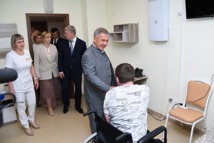 Рустам Минниханов посетил Центр восстановления участников СВО в Ульяновске
