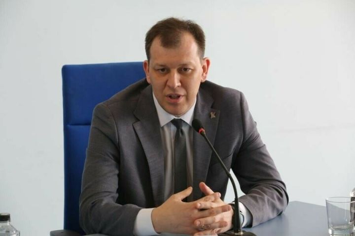 Ильгиз Халиков стал новым директором Института языка, литературы и искусства
